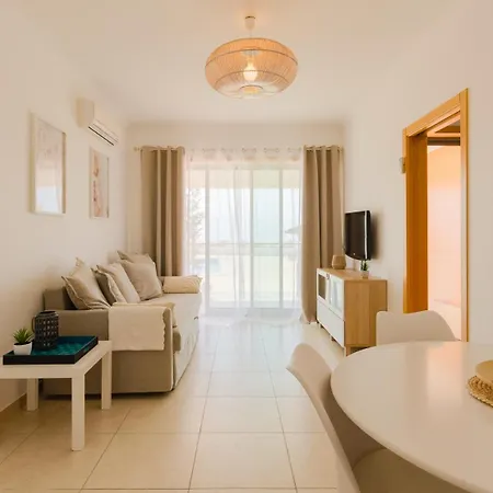 Apartment Varandas Do Mar, Olhos De Agua, 1 Bed At23